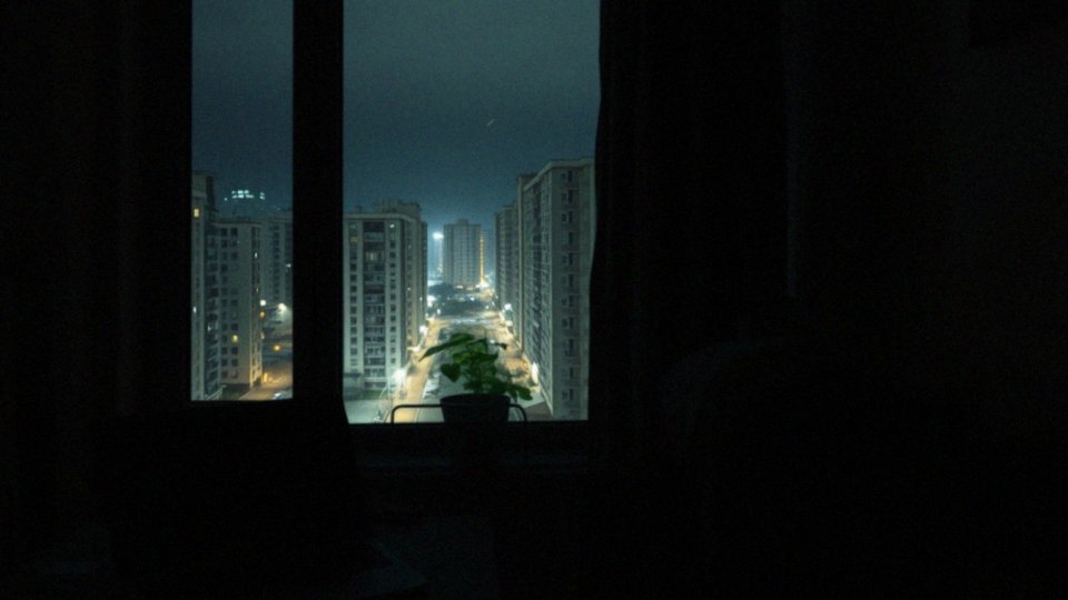 1. Jakie tajemnice kryje film #Alive?